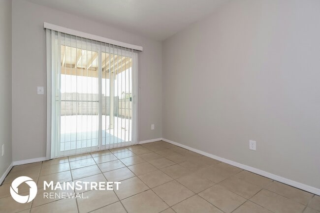 Foto del edificio - 11841 W Corrine Dr