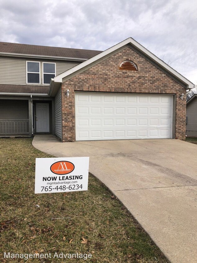 Primary Photo - 3611-3613 Thornhill Cir E