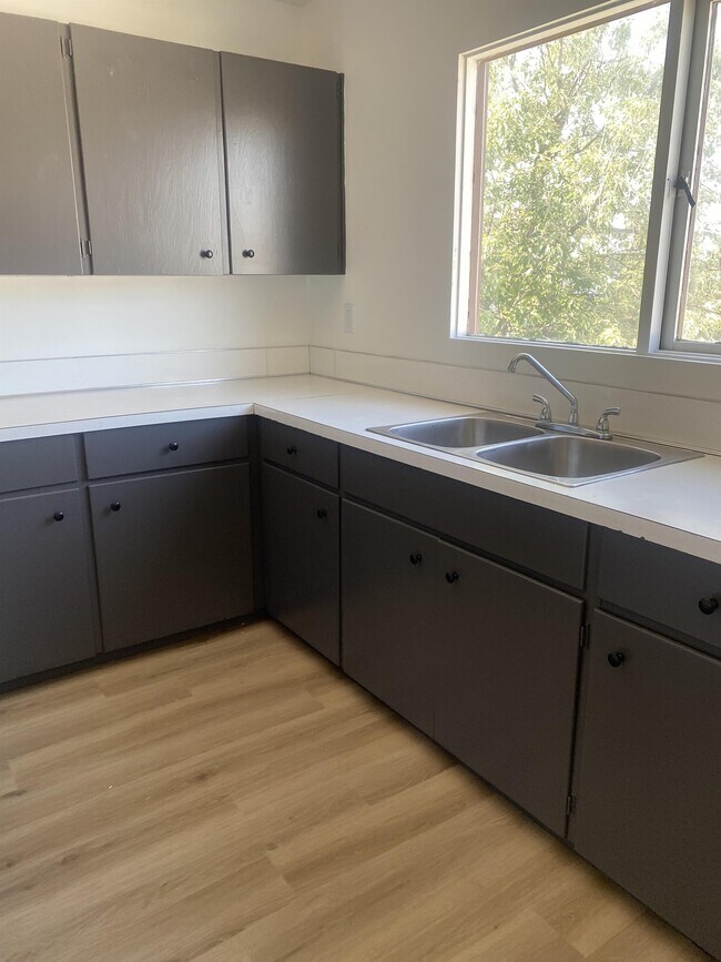 Photo du bâtiment - 280-280 Gillett St