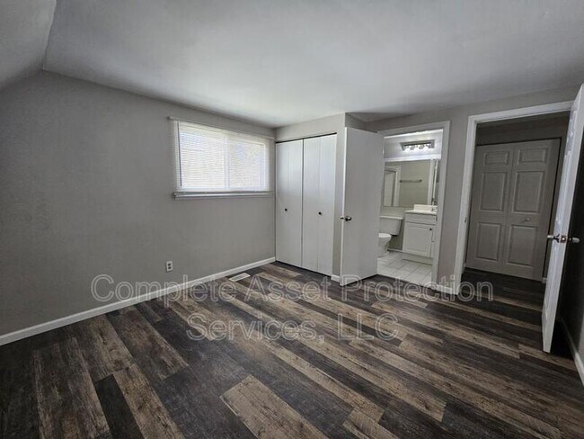Foto del edificio - 5955 Tyler Pl