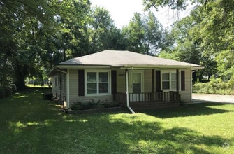 Building Photo - 4223 Poppy Ave