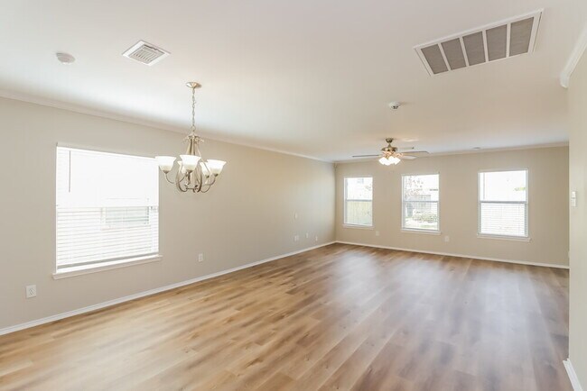 Building Photo - 7626 Village Mill Ln