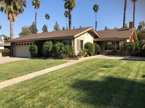 Building Photo - 8788 Continental Dr