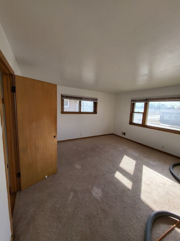 Building Photo - 6810 W Morgan Ave