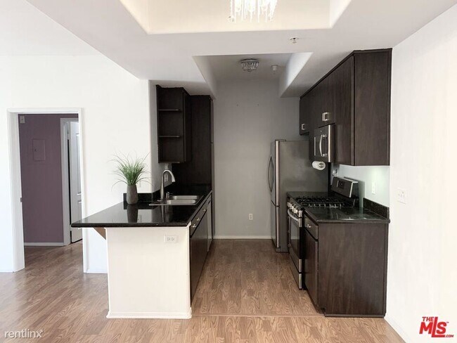 Foto del edificio - 2 br, 2 bath Condo - 4060 Glencoe Ave Apt 305