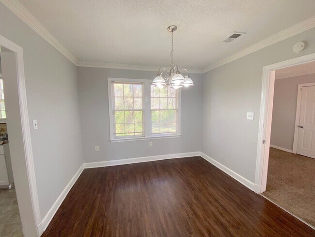Foto del edificio - 722 Lydgate Rd