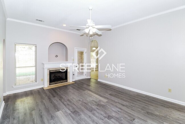 Foto del edificio - REDUCED!