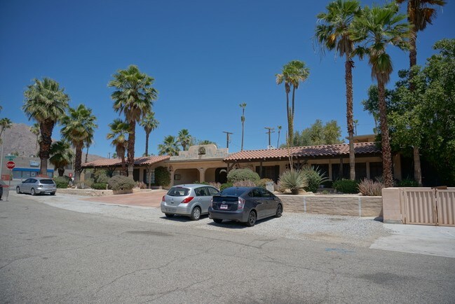 Building Photo - 1380 N Indian Canyon Dr