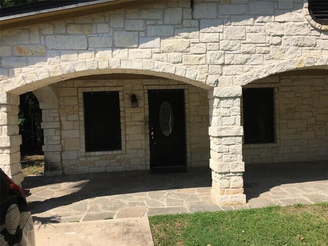 Foto del edificio - 6804 Suena Dr