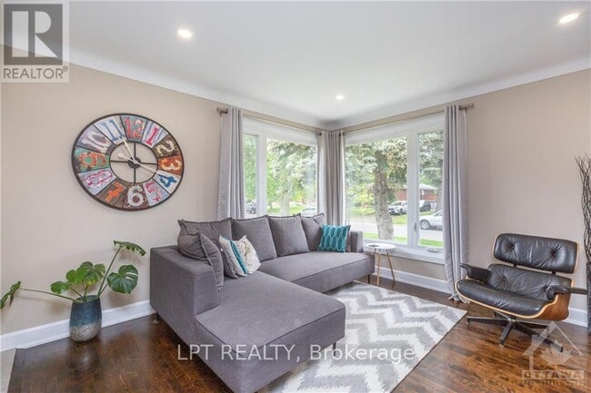 Building Photo - 716 Chapman Blvd