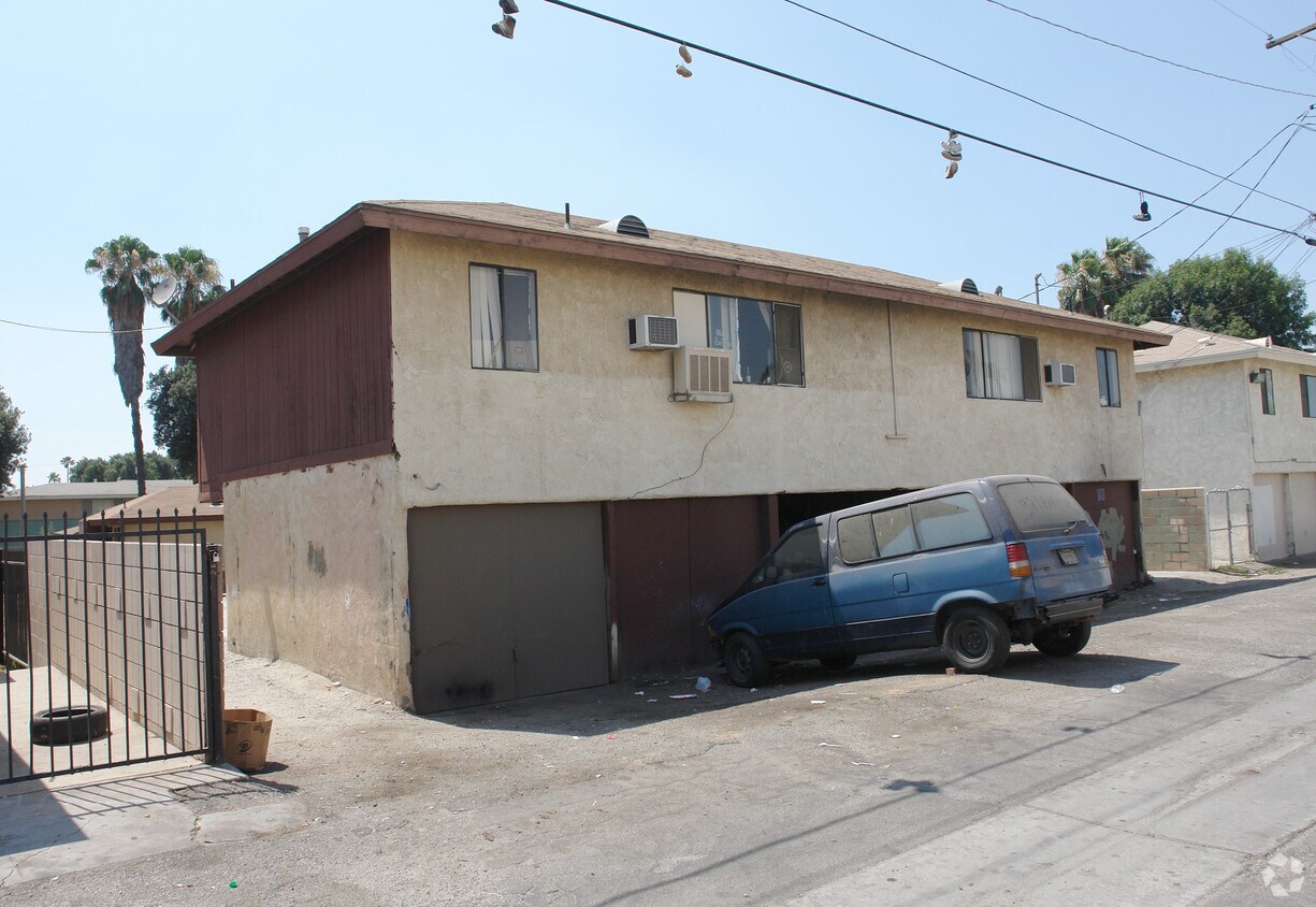 Foto del edificio - 3452 Anderson Ave