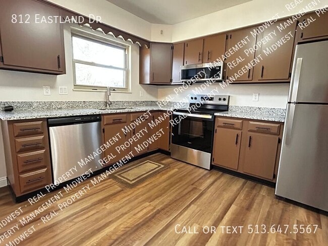 Foto del edificio - 812 Eastland Dr