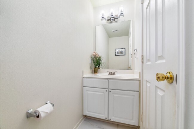 Building Photo - 3530 Barkers Crossing Ave