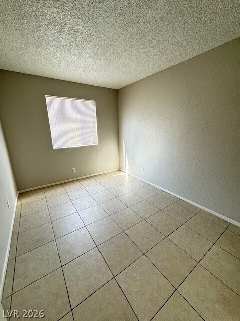 Building Photo - 803 Palo Verde Dr