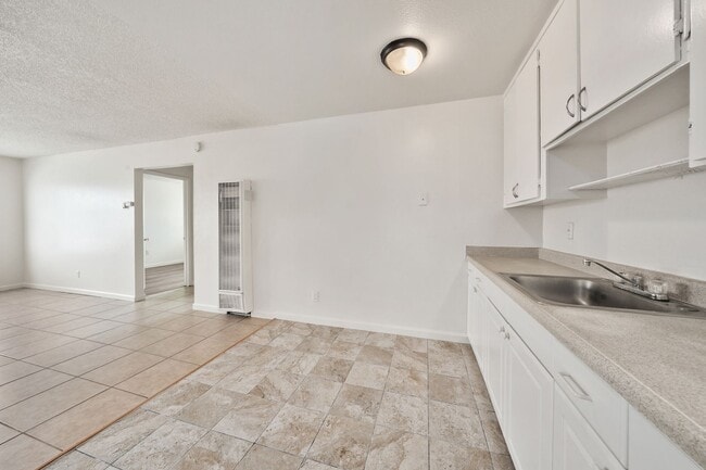 Building Photo - 6044 Marysville Blvd