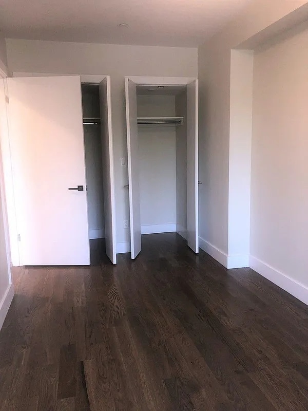 Building Photo - 532 E 142nd St