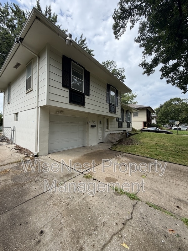 Building Photo - 11724 Fremont Ave