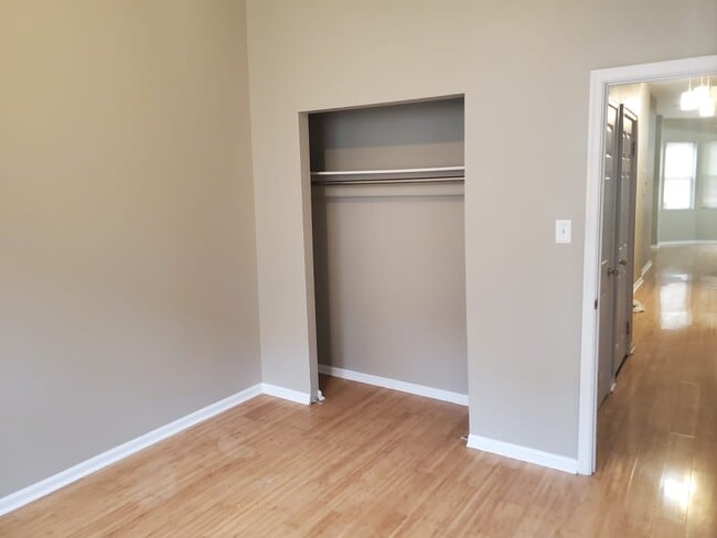 Building Photo - 2319 Catharine St