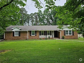 Building Photo - 2030 Veracruz Dr SW