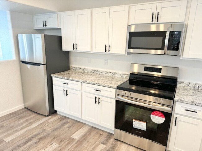 Building Photo - Ocotillo