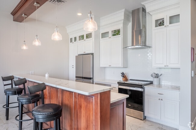 Clubhouse - Kitchen - Pewit's Landing