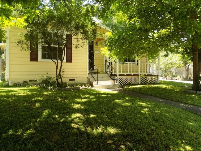 Photo - 636 W Norwood Ct House