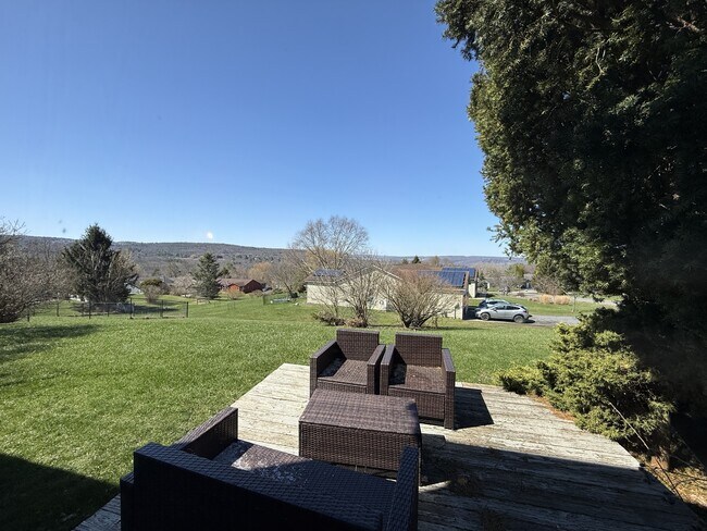 Foto del edificio - 160 Westview Ln