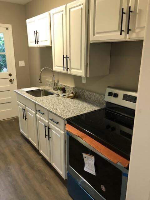 Foto del edificio - 4116 Eden Ave