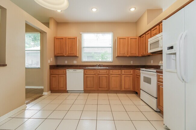 Building Photo - 5512 Terrain De Golf Dr