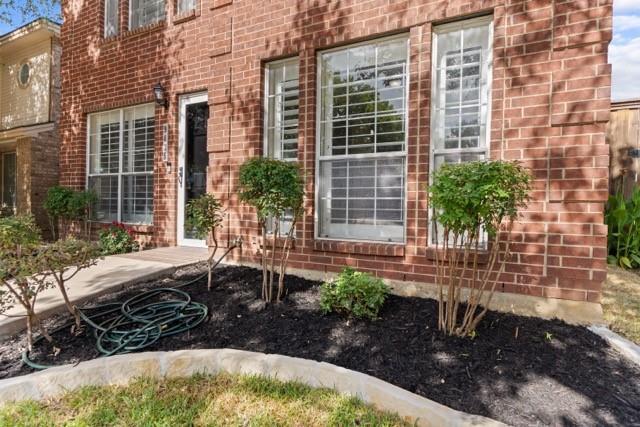 Foto del edificio - 9435 Blue Jay Way
