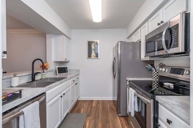 Building Photo - 1102 Settlement Dr