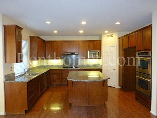 Foto del edificio - 10527 Stony Ridge Way