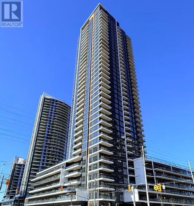 Building Photo - 15 Watergarden Dr