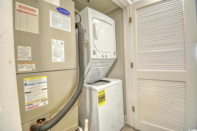 Building Photo - 7200 N Ocean Blvd