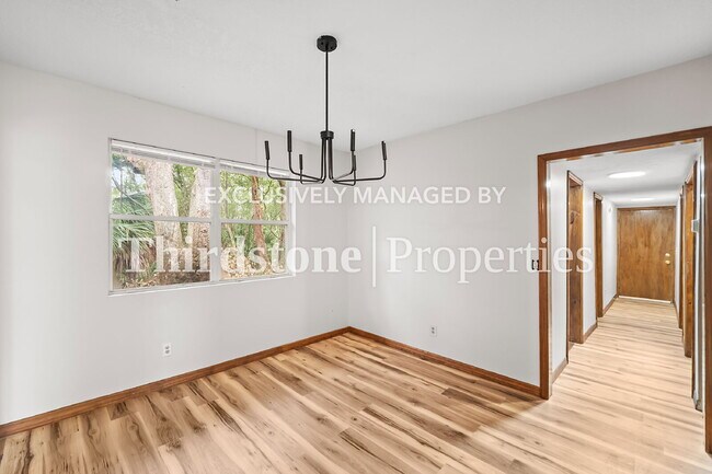 Building Photo - 345 W 40th St