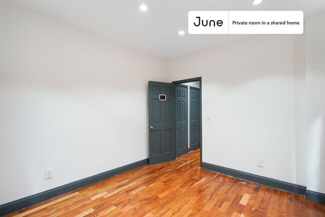 Building Photo - Room in Shared 2 bed/1 bath home