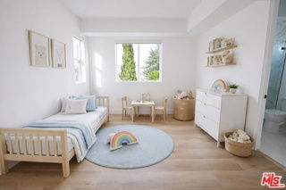 Foto del edificio - 11241 Morrison St