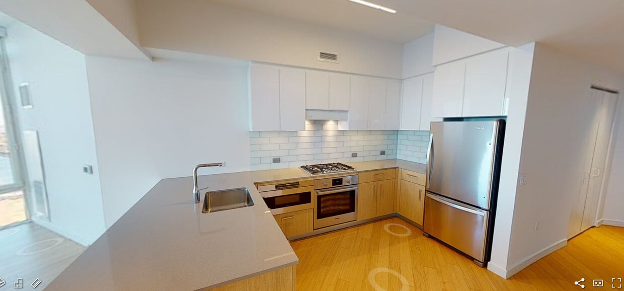 Photo - 10 Halletts Point Apartments