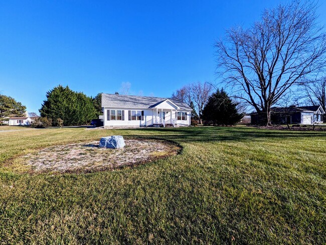 Building Photo - Charming 3-Bed, 2-Bath Home with Cozy Fire...