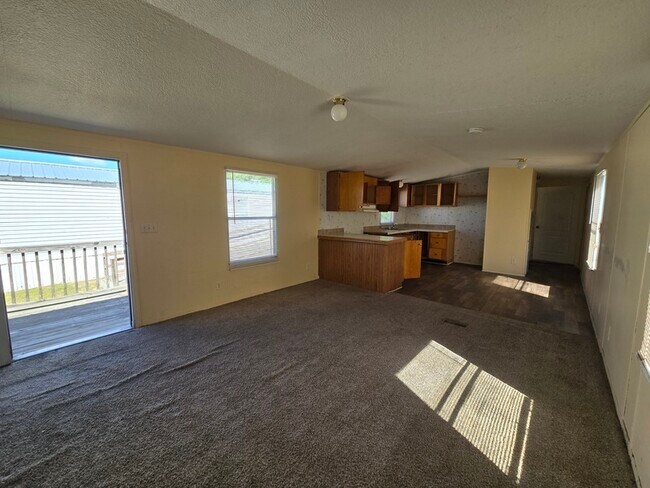 Building Photo - 2412 Cattail Cir