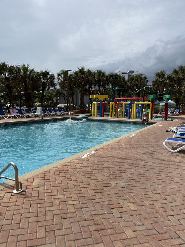 Beautiful outdoor pool - 6900 N Ocean Blvd