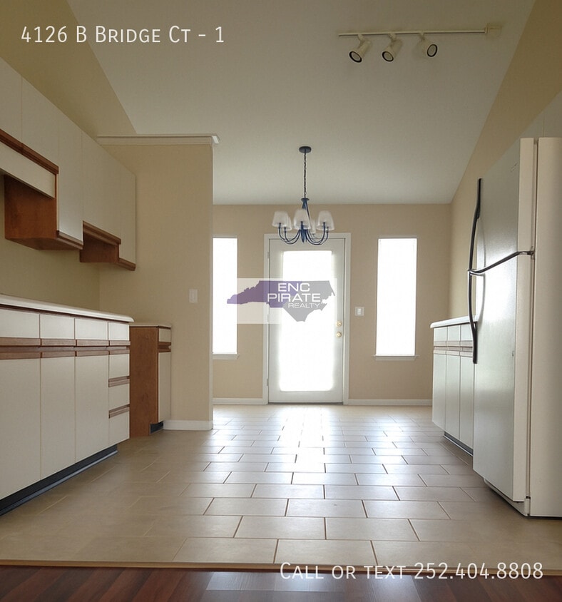 Building Photo - 4126B Bridge Ct