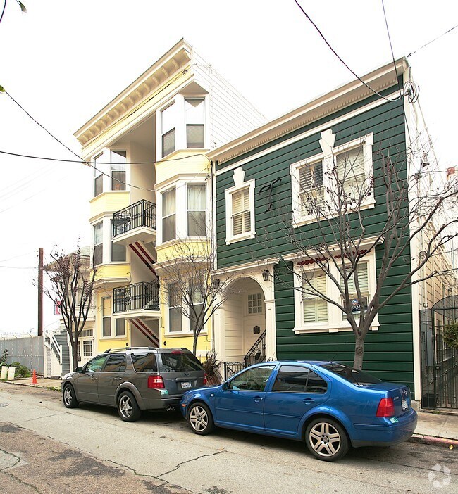 Building Photo - 146 Freelon St