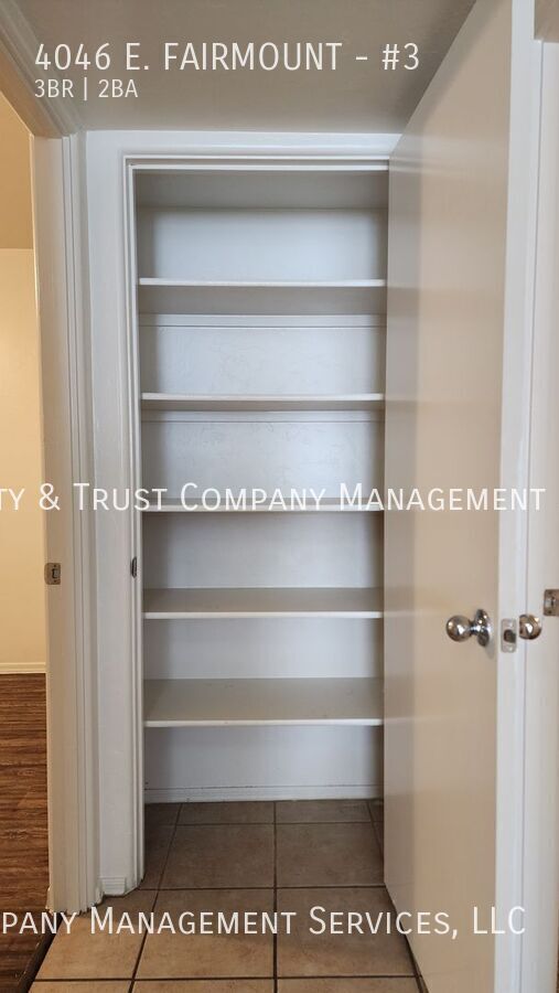 Building Photo - 4046 E. FAIRMOUNT-#3