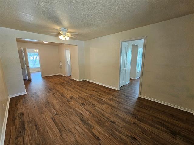 Foto del edificio - 6540 Hollis Ave