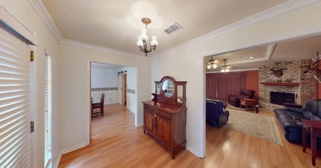 Building Photo - 1120 Brandywine Dr