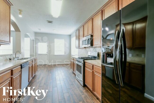 Foto del edificio - 12106 Piney Way Ct