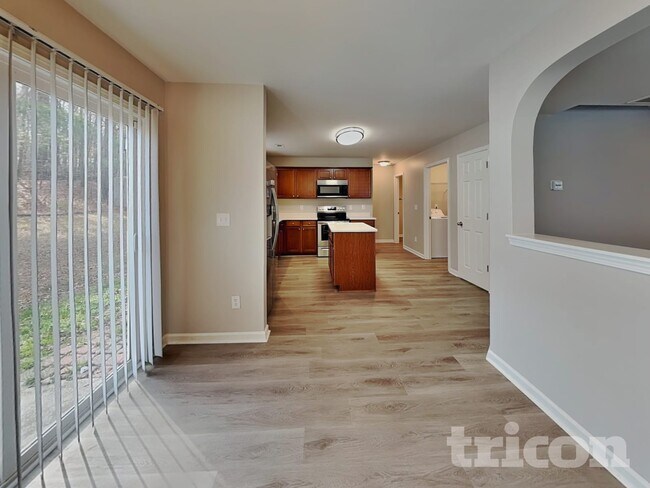 Foto del edificio - 4211 Offshore Dr