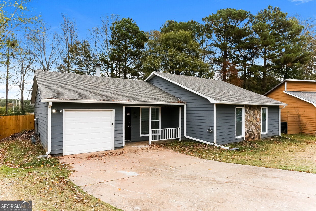 2066 Marshes Glenn Dr, Norcross, GA 30071 House Rental in Norcross