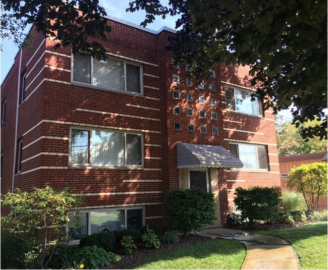 Building Photo - 19290 Lorain Rd